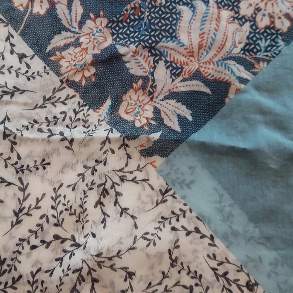 * Rebecca Minkoff Blue Multi-Pattern Lightweight Cotton Silk Square 30X30 Scarf